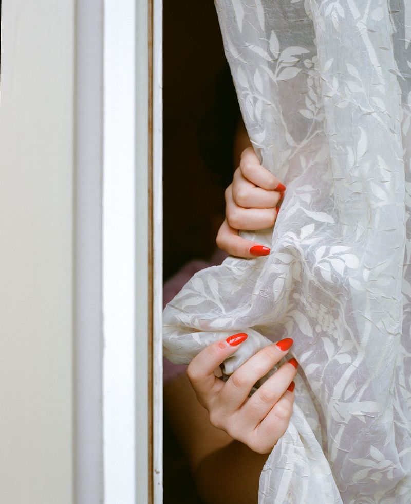 © Delphine Lewis - Image from the With Alice photography project