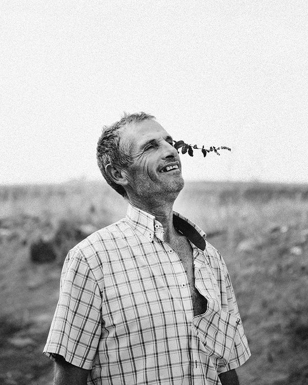 © Nathalie Mohadjer - Juan with leafs  behind his ear