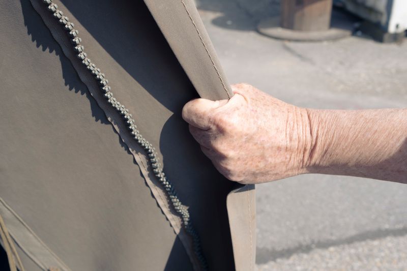 © giulio longo - Image from the Le montagne hanno gli occhi photography project