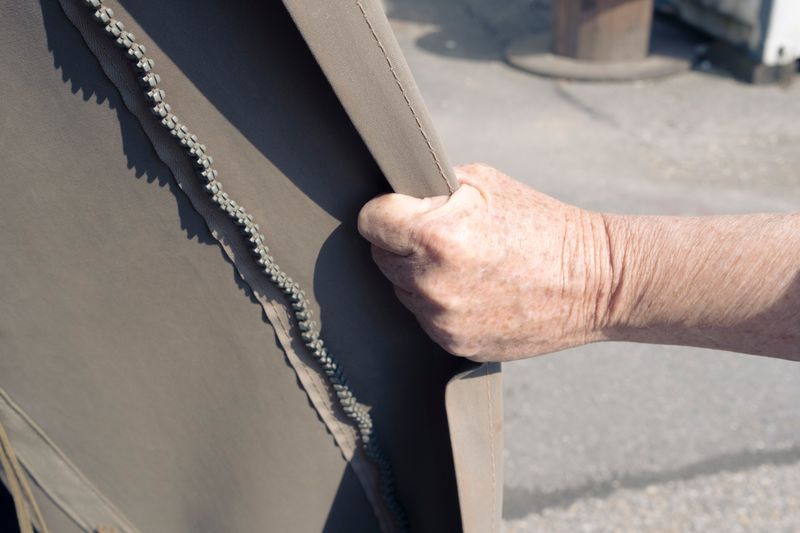 © giulio longo - Image from the Le montagne hanno gli occhi photography project