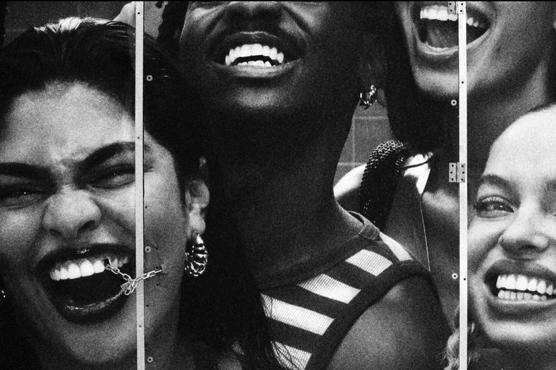 © giulio longo - Image from the TO: FROM: photography project