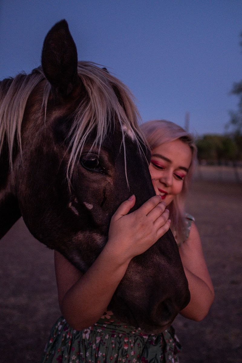 © Emma Brown - Meghan and Rainbow. El Paso, Texas, 2022.