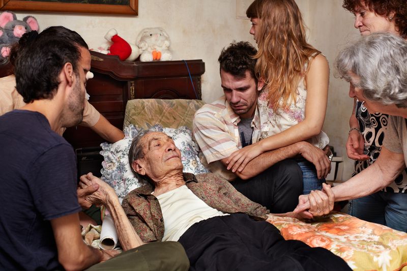 © Cecilia Reynoso - Image from the The flowers family photography project