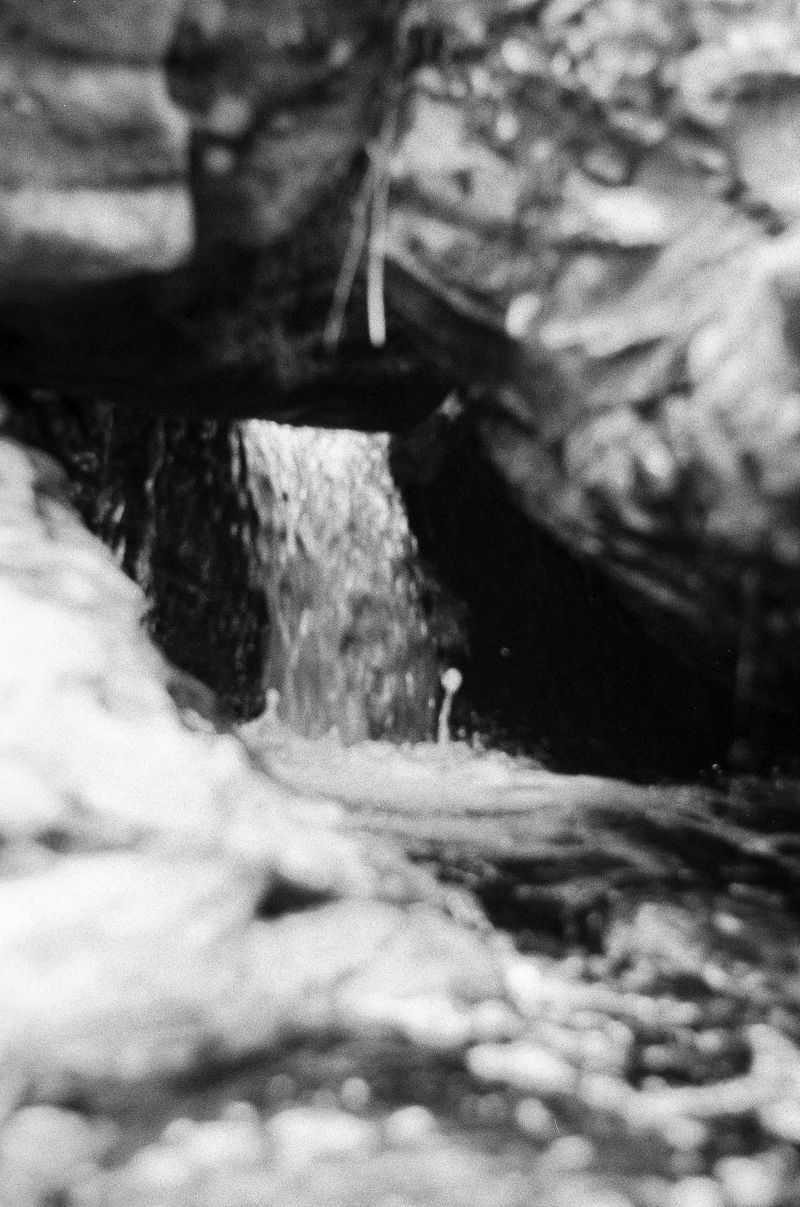 © Veronica Laminarca - Image from the Ordinary Gestures photography project