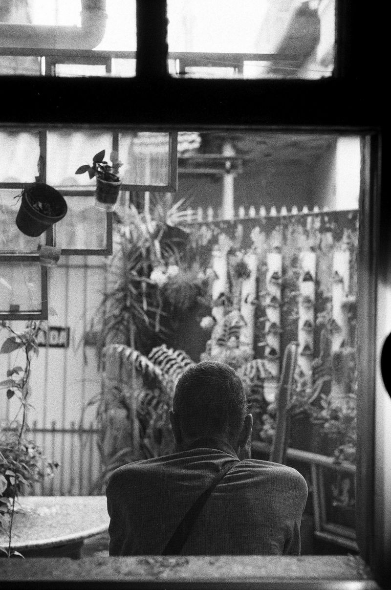 © Veronica Laminarca - Image from the Ordinary Gestures photography project