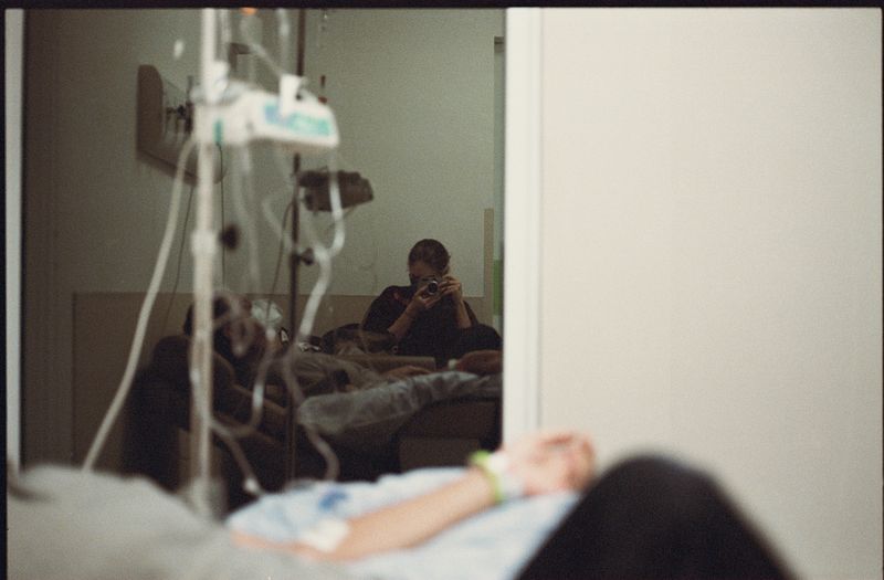© Veronica Laminarca - Image from the Ordinary Gestures photography project