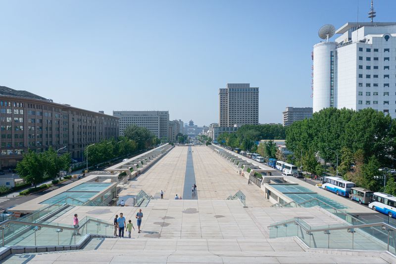 © aguzz - Image from the Still City photography project