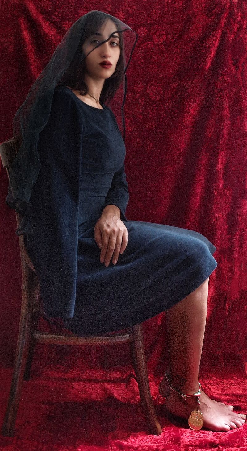 © Aida - "An arm-wrestling champion whose hand was severed; from the heights of victory to a victim of domestic violence."