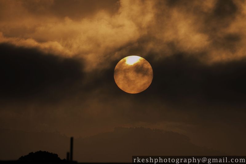 © Rakesh Shrestha - Image from the sOCIoPIc (sociopic) photography project