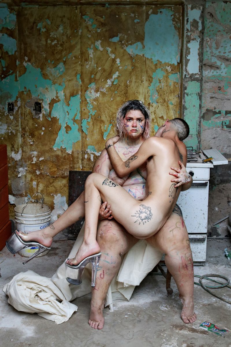 © Kenny Lemes - Image from the Tiene un diamante en la punta el puñal que nos hiere photography project