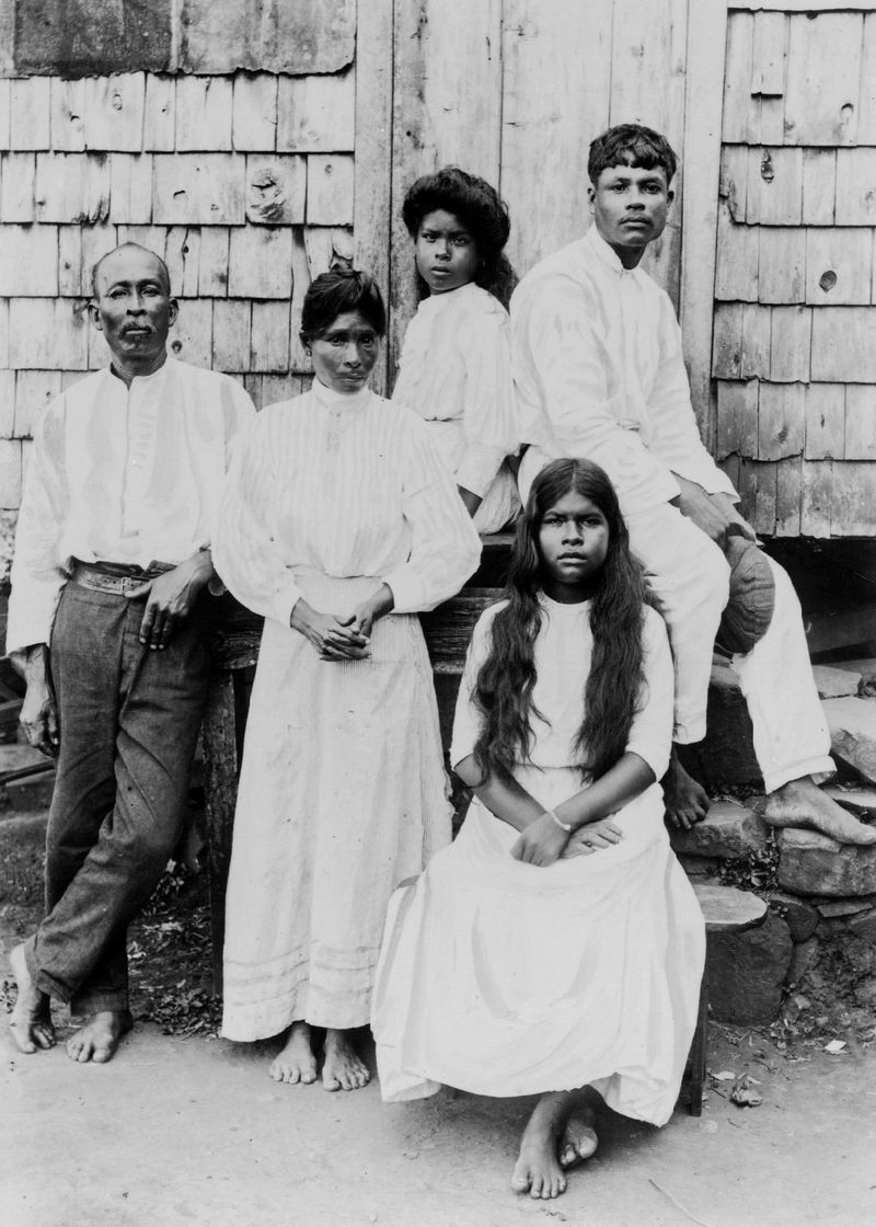 © Sarah Jade Sullivan - Image from the Hairouna photography project