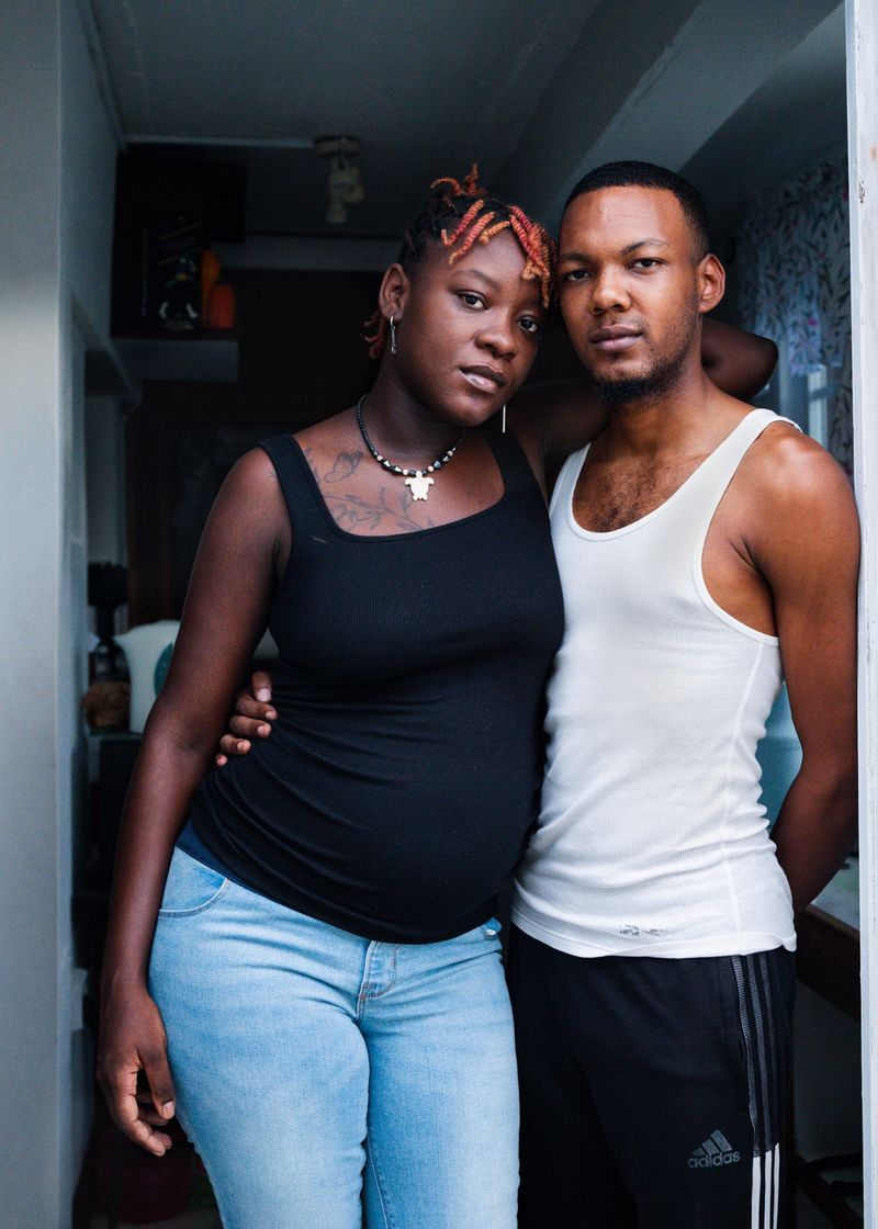 © Sarah Jade Sullivan - Malik and Kia waiting for their first child