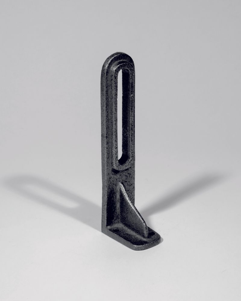 © Oscar Dooley - Image from the Archaeological Evidence of Modern Material Culture photography project