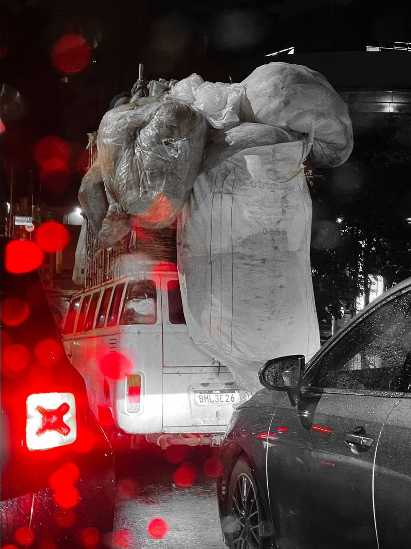 © Sergio Fadul - Night knight: moving through the night, sustained by what cannot stop.