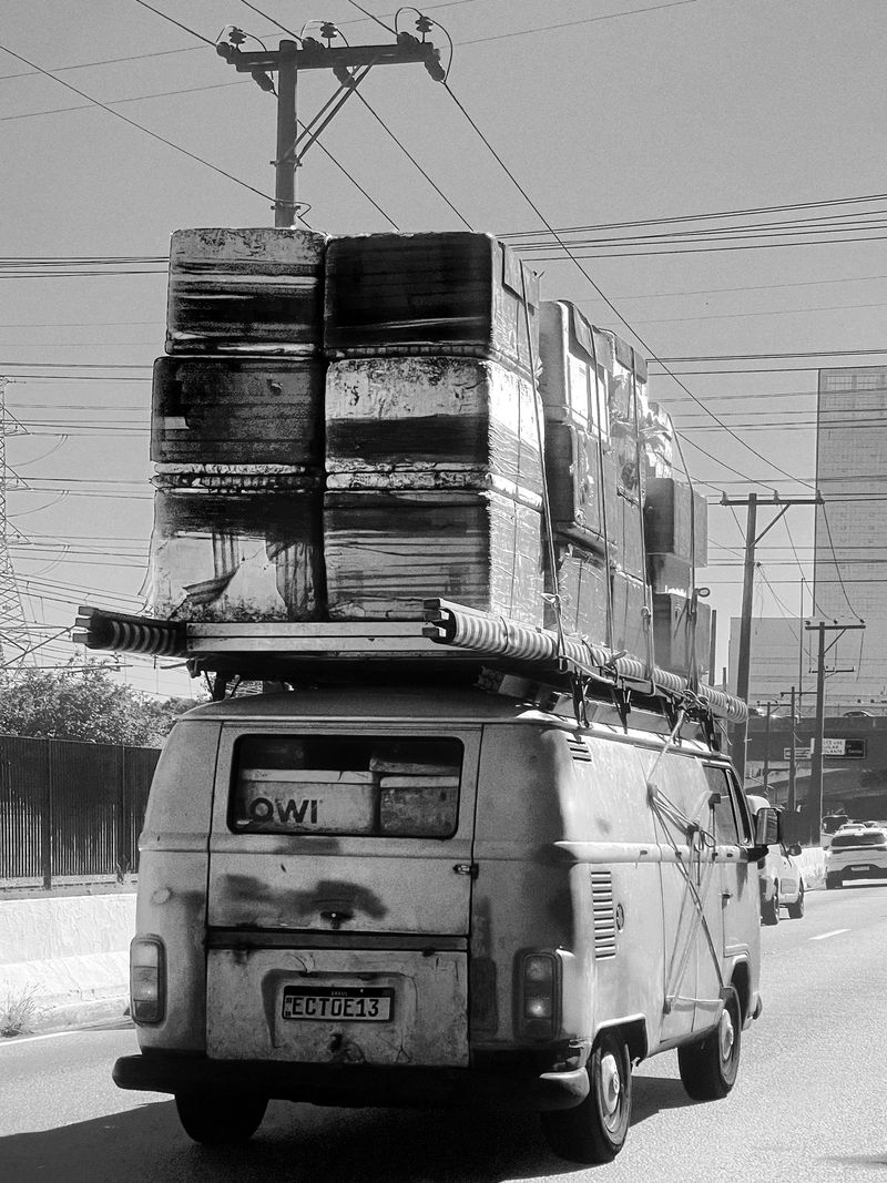 © Sergio Fadul - Back home: rear view on the highway, returning from the street market.