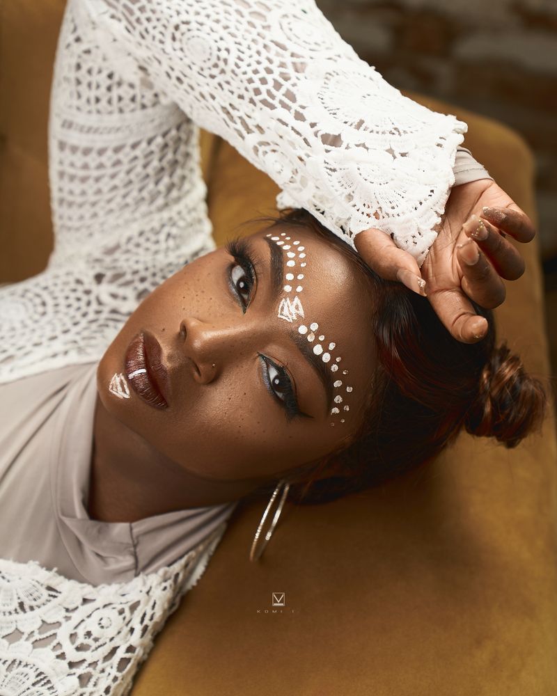© KWAME T. - Image from the MAKE ME UP ! photography project