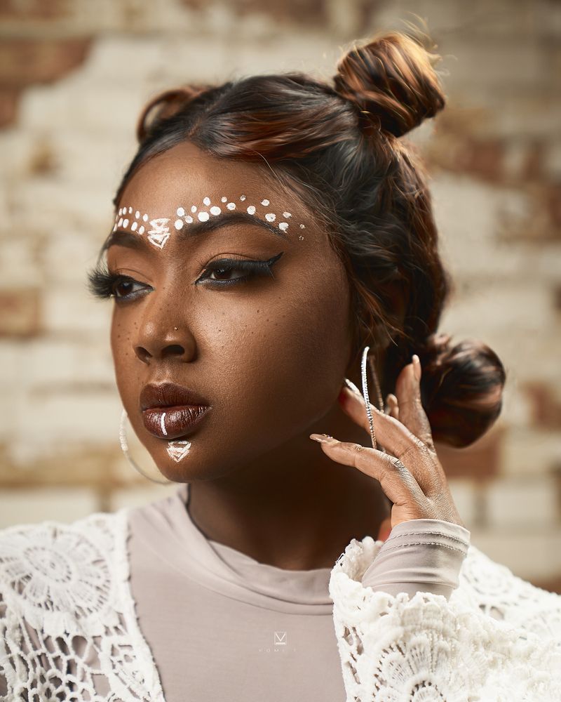 © KWAME T. - Image from the MAKE ME UP ! photography project