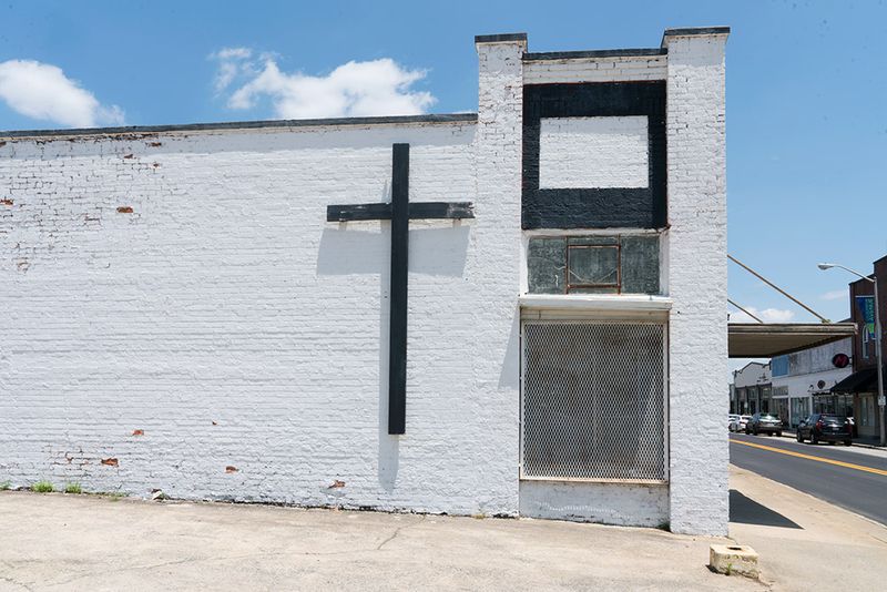 © Epiphany Knedler - Image from the Revitalize: Dickinson Avenue photography project