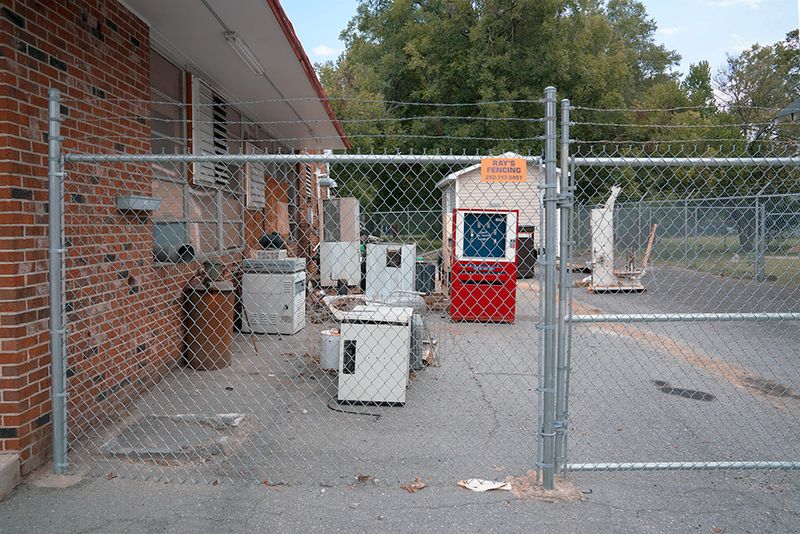 © Epiphany Knedler - Image from the Revitalize: Dickinson Avenue photography project