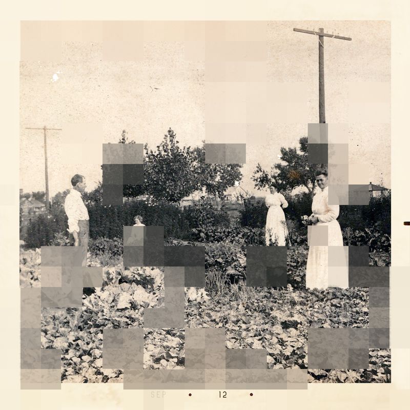 © Epiphany Knedler - Image from the the specifics might be vague photography project