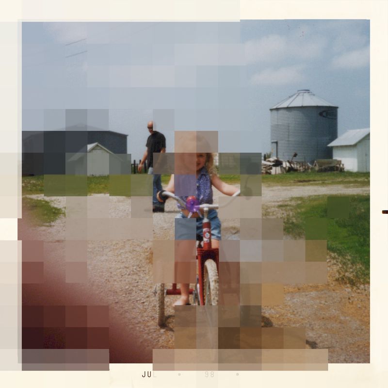 © Epiphany Knedler - Image from the the specifics might be vague photography project