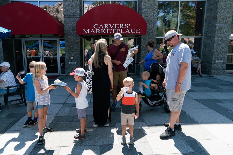 © Epiphany Knedler - Family Planning at Mount Rushmore