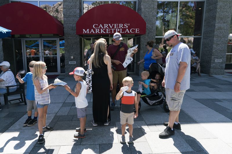 © Epiphany Knedler - Family Planning at Mount Rushmore