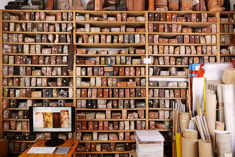 © Caroline Heinecke - Image from the Herr der Dinge (german) Lord of Things (english) photography project