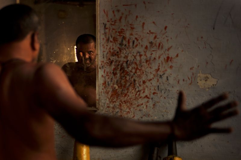 © Lucas Dragone - Image from the akhada photography project