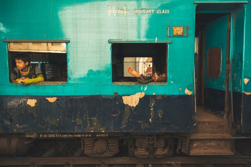 © Lucas Dragone - Image from the Myanmar 2012 photography project