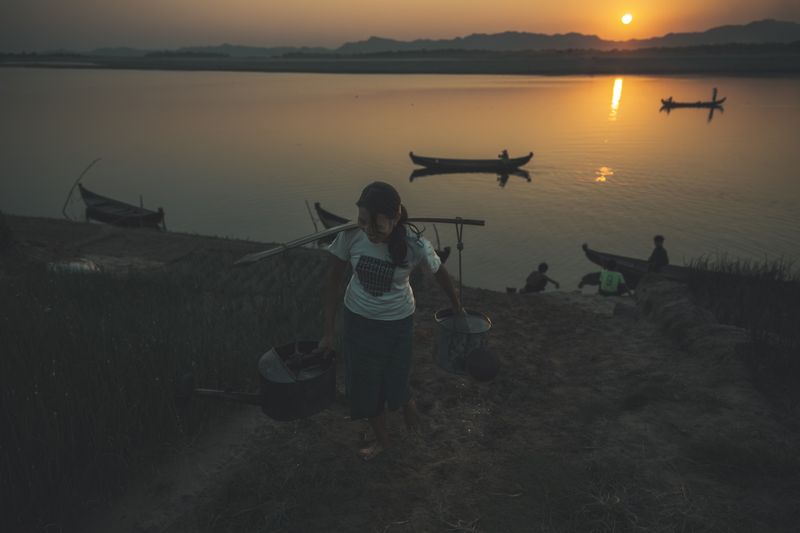 © Lucas Dragone - Image from the Myanmar 2012 photography project