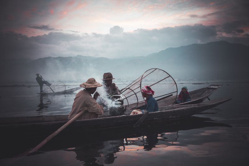 © Lucas Dragone - Image from the Myanmar 2012 photography project