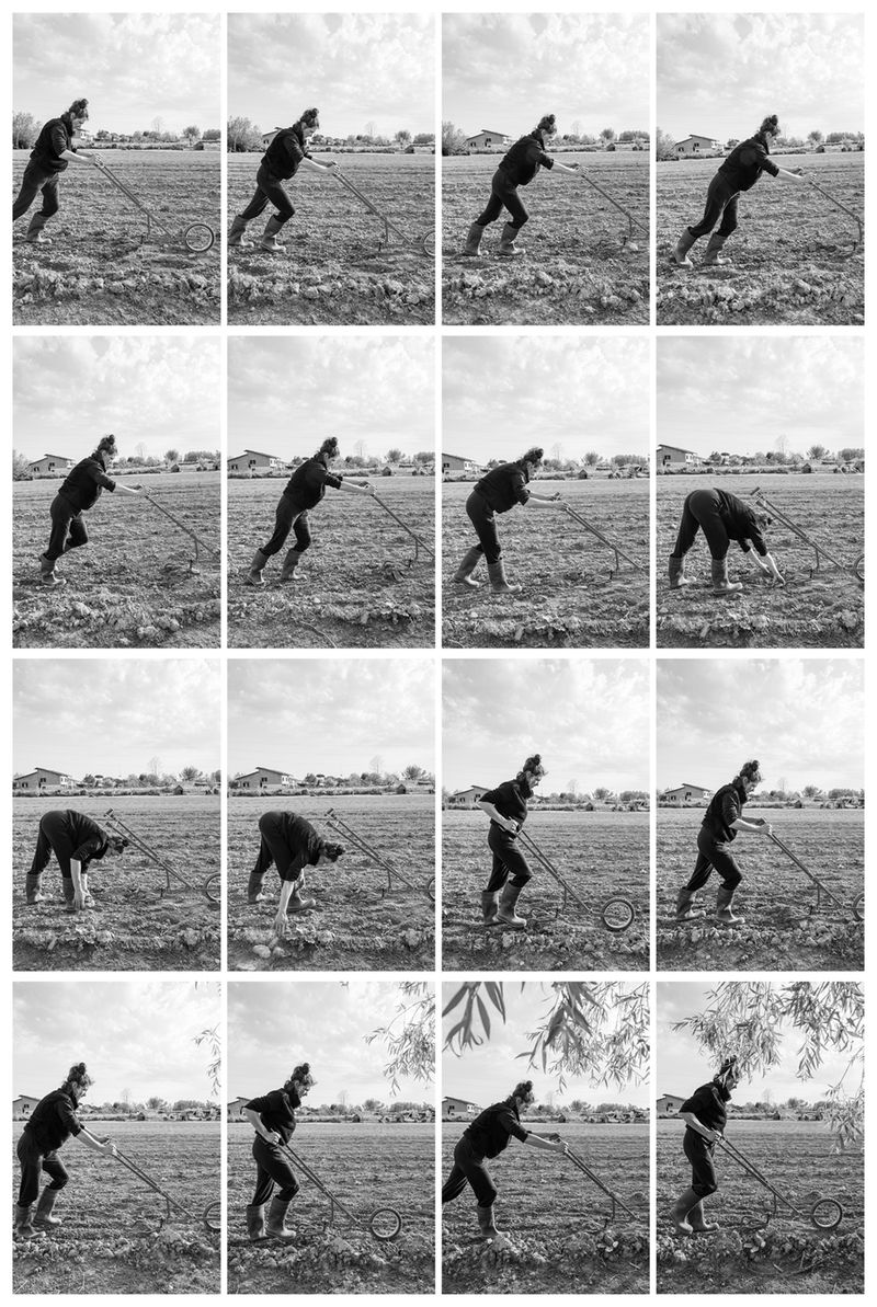 © Francesca Cirilli - Image from the PREGNANT WITH ALL THE SEASONS [Gravida di tutte le stagioni] photography project