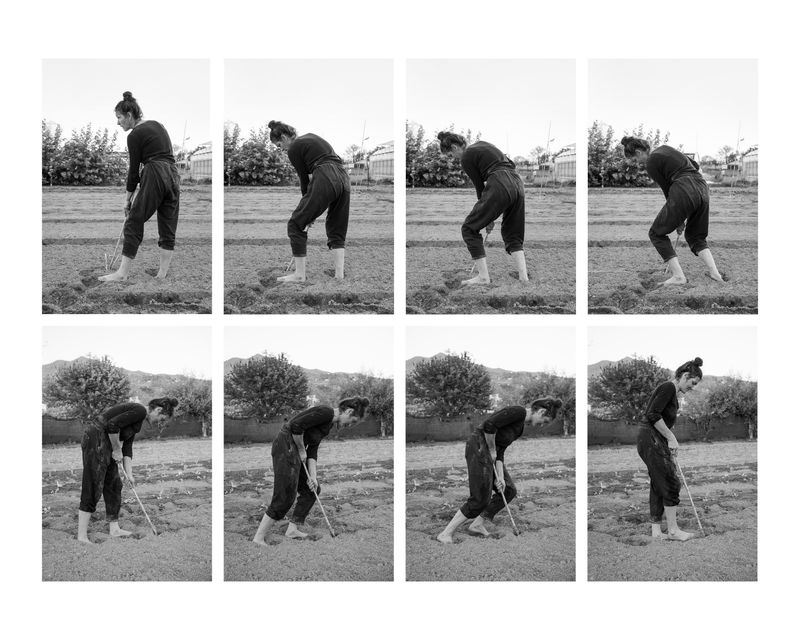 © Francesca Cirilli - Image from the Pregnant with all the seasons photography project