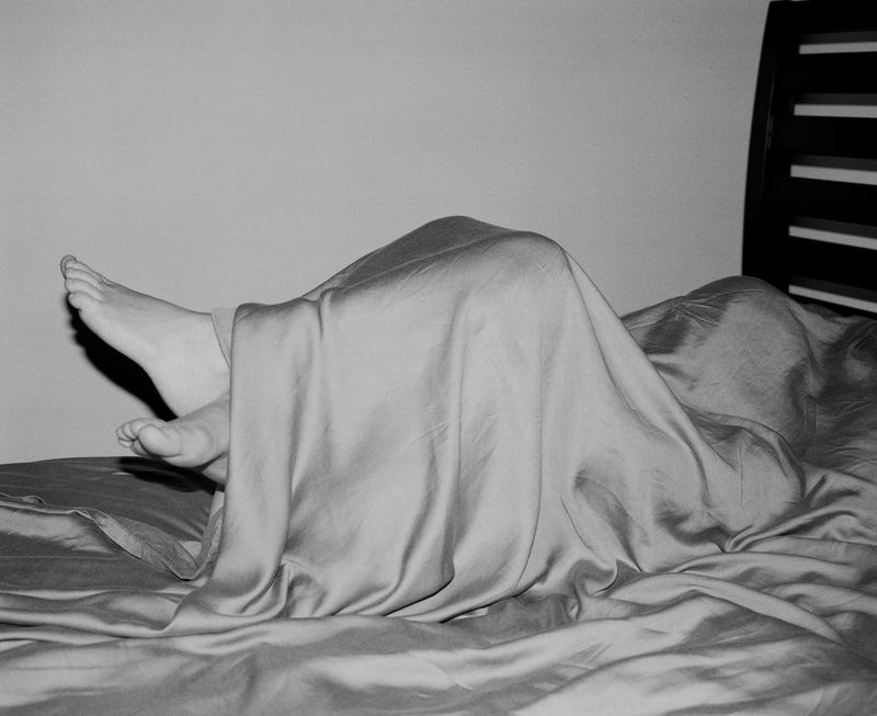 © Matt Eich - Melissa under the sheets, Charlottesville, Virginia. 2016.