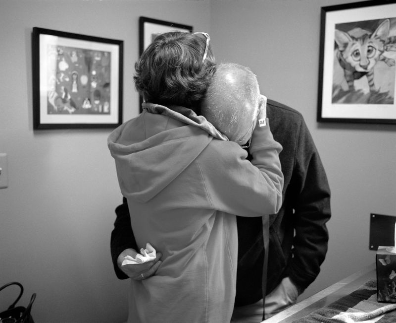 © Matt Eich - My parents after putting their dog to sleep, Suffolk, Virginia. 2015.