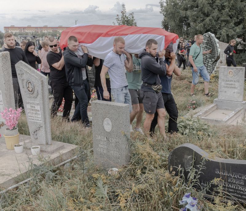 © Jędrzej Nowicki - Image from the The Scars photography project