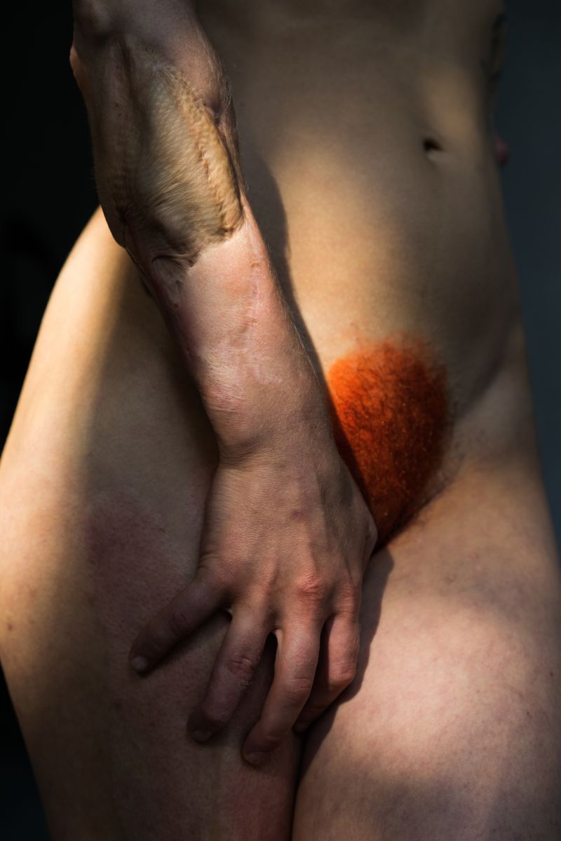 © Lilia Li-mi-yan - Image from the Turning Against the Self photography project