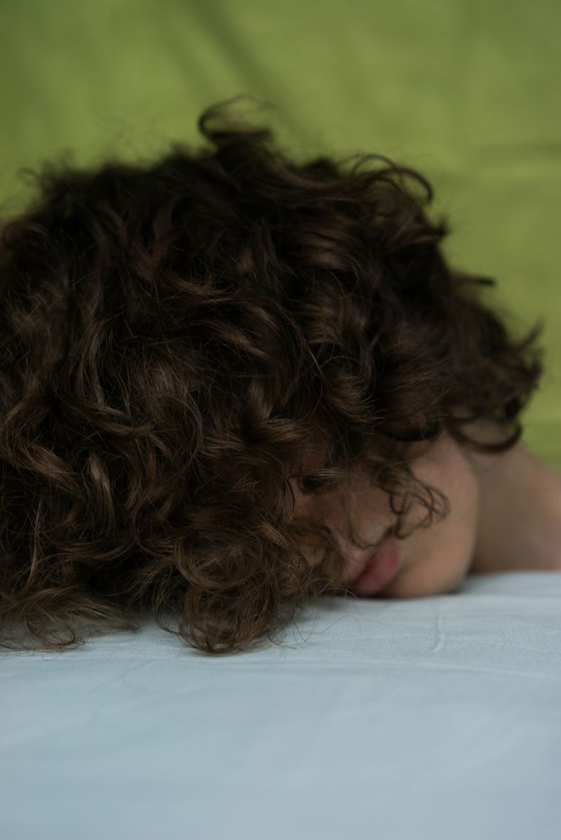 © Lilia Li-mi-yan - Image from the Turning Against the Self photography project