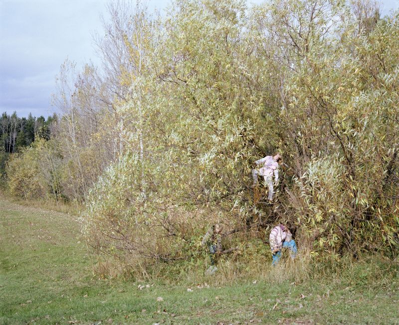 © Jo Ann Walters - 12_three girls in willow tree, from the series Vanity + Consolation, 1988 - present
