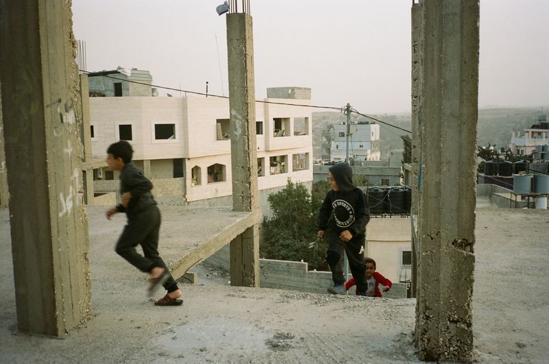 © Melissa COLLETT - Playing hide and seek in Dheisheh Refugee Camp,