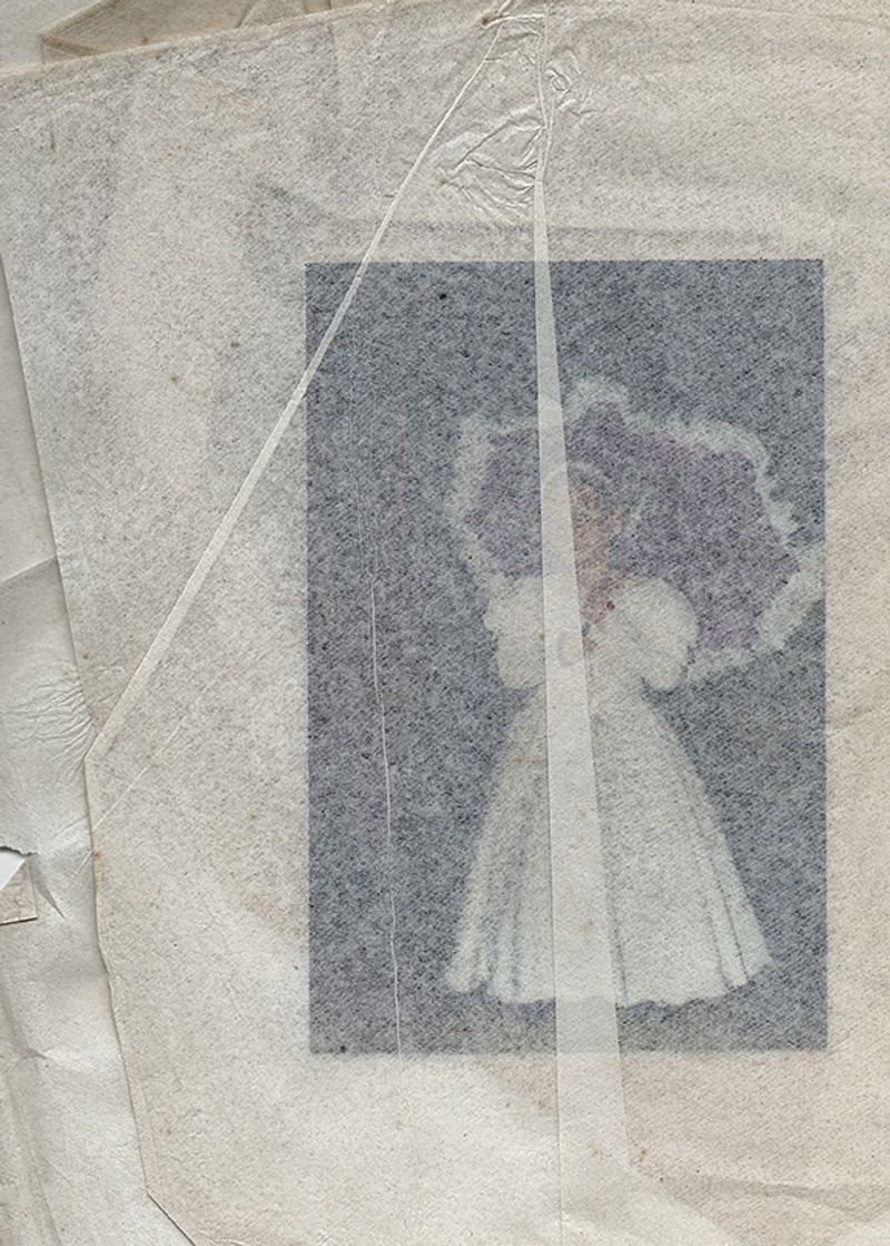 © Ariel Sosa - Image from the Todas las flores de abril photography project