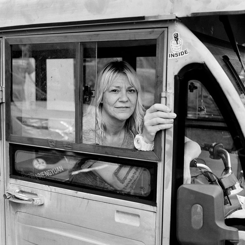 © Jonathan Traviesa - "Rhonda in Her Tuc Tuc" (LOW HUSTLE HOT CENTER)