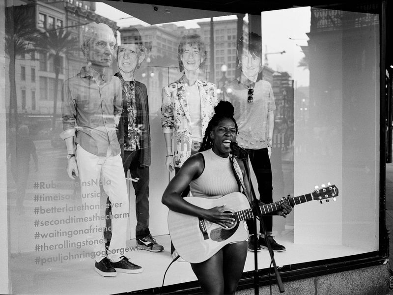 © Jonathan Traviesa - "Street Performer Backed by The Rolling Stones" (from LOW HUSTLE HOT CENTER)