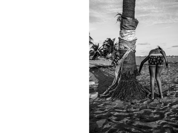 © Carla Kogelman - Image from the Jolodibo - la terre de mon père photography project