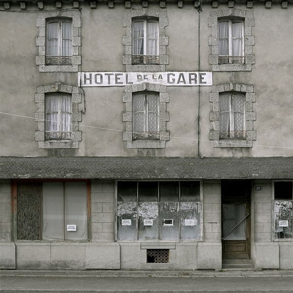 © Thibaut Derien - Hotel de la gare