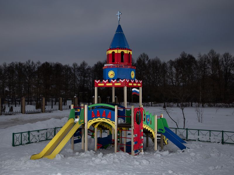 © Dmitry Pechurin - Image from the With love for the Motherland: methodological recommendations photography project