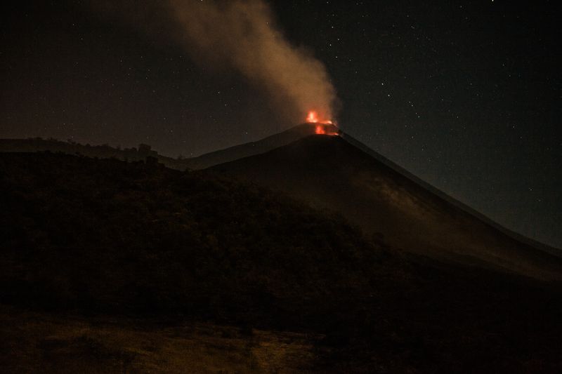 © Celine Croze - Erupting volcano. Volcano of Pacaya. Patrocinio, Guatemala, 2015