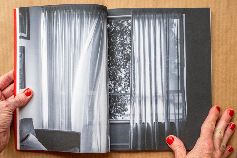 © Cris Veit - Image from the Trilogia do Amor photography project