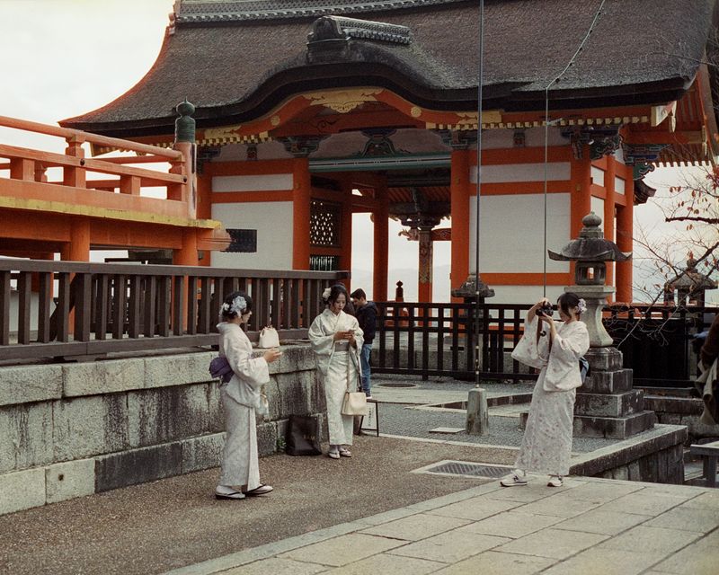 © Moník Molinet - Image from the Instant Geishas in the digital Age photography project